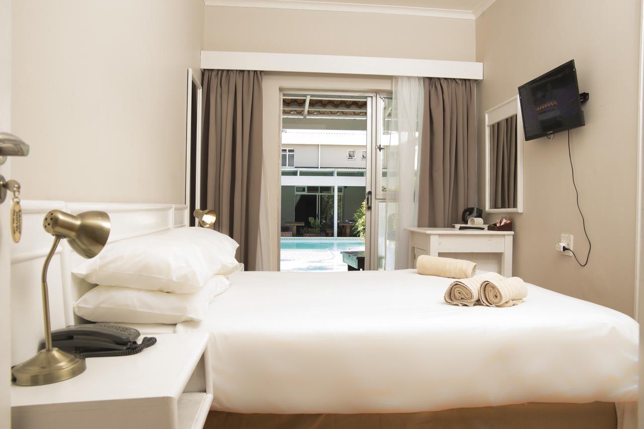 Savoy Hotel 제프리스 베이 외부 사진